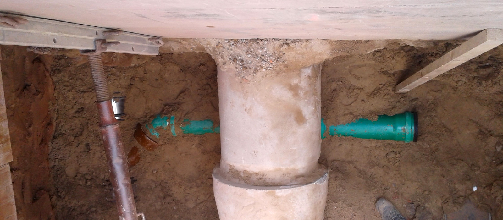 <small>Jedes Haus braucht ihn</small>KANALANSCHLUSS